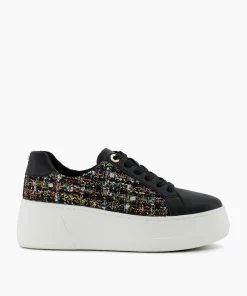 Clearance Episode - Black Trainers