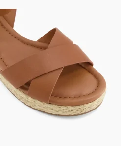 New Linnie - Tan Wedge Sandals