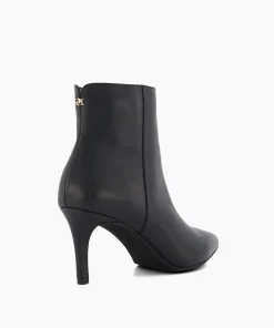 Online Obsessive 2 - Black Ankle Boots